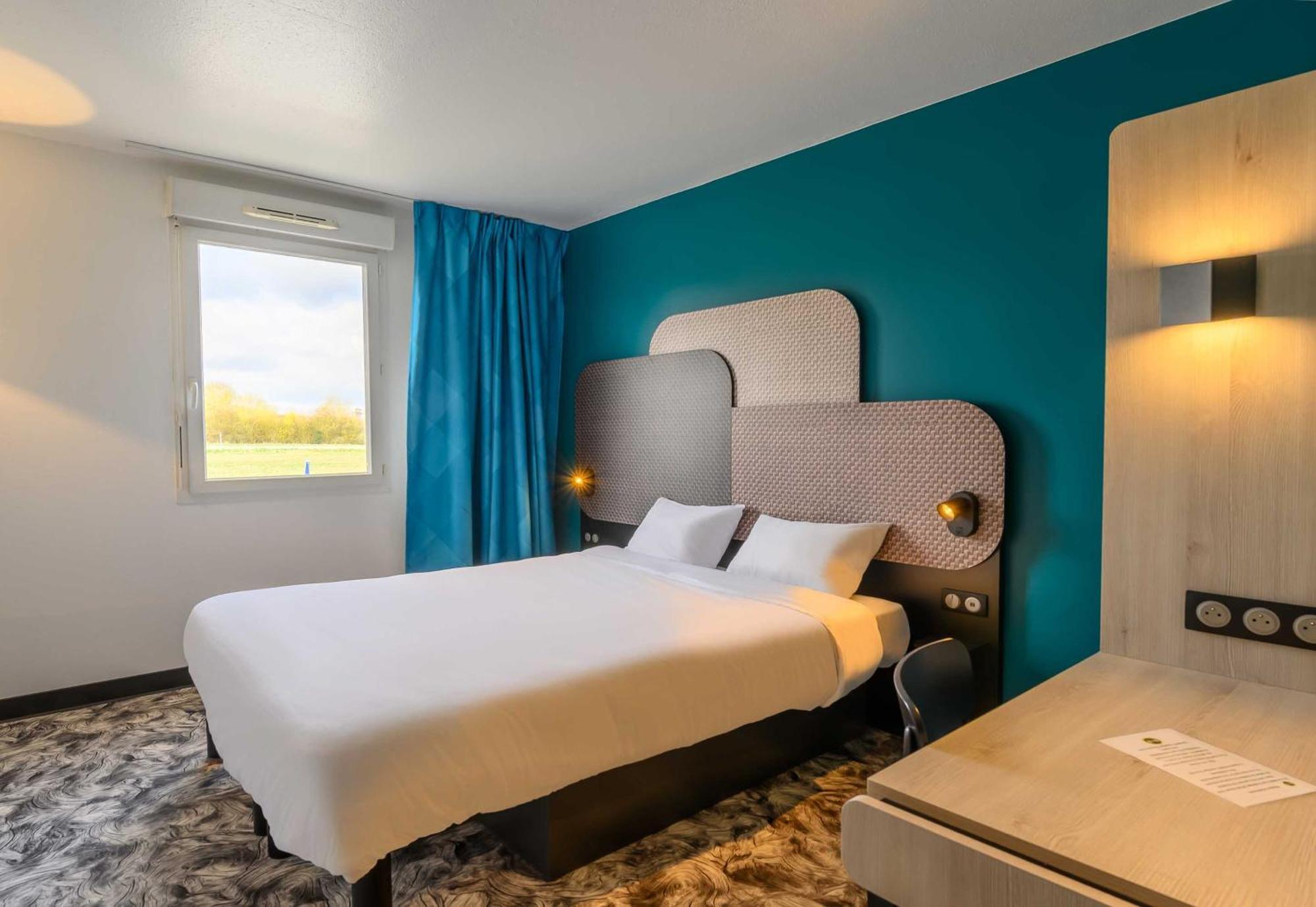 B&B Hotel Compiegne Турот Экстерьер фото